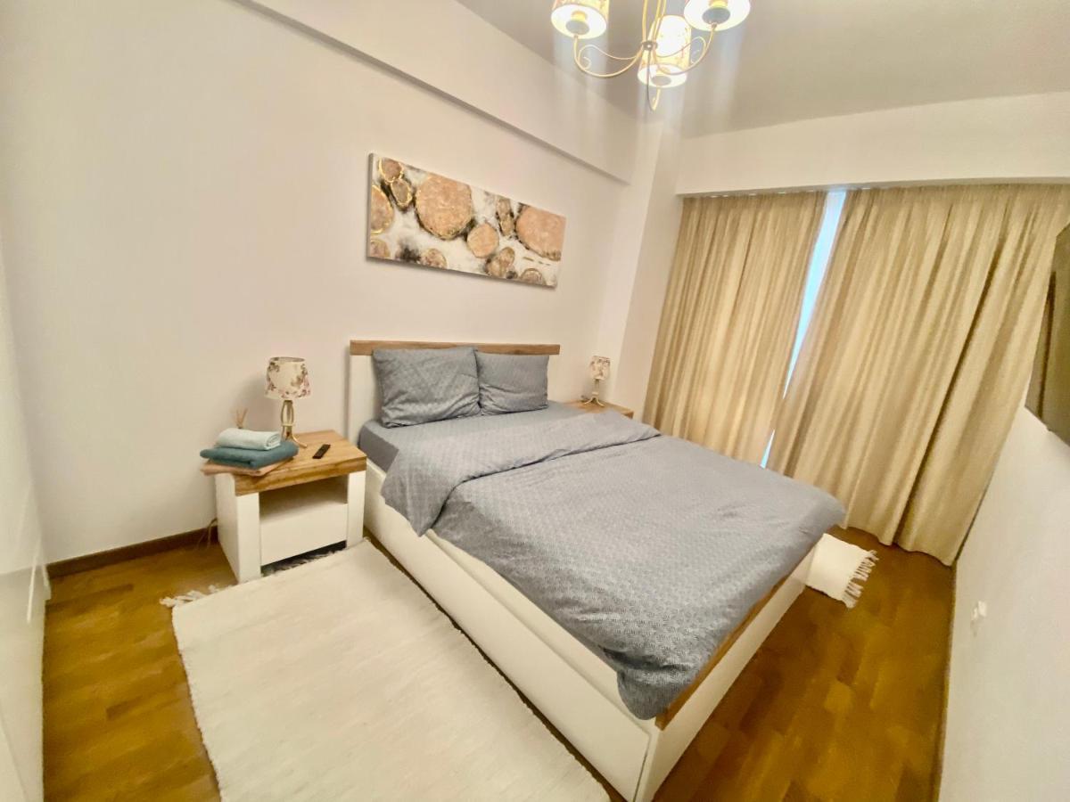 Ferienwohnung Lazar Loft Iasi Exterior foto